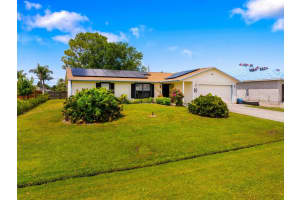 720 Sw Broadview Street, Port Saint Lucie