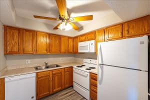 950 S Kanner Highway E4, Stuart, FL 34994 - MLS#R11085762