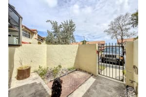 1001 Republic Court, Deerfield Beach, FL 33442 - MLS#R11085800