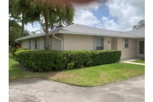 208 Cape Cod Circle, Lake Worth