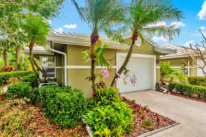 2437 Sw Foxpoint Trail, Palm City