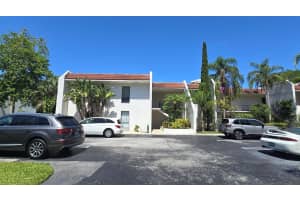 1823 Embassy Drive 101, West Palm Beach, FL 33401 Sold 06/20/25