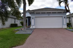 846 SW Rocky Bayou Terrace, Port Saint Lucie, FL 34986 - MLS#R11085946