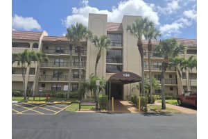 150 Lake Nancy Lane 221, West Palm Beach