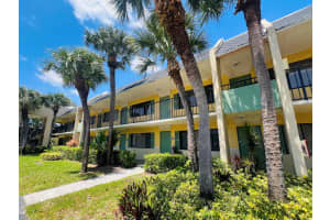 1625 Meadows Circle W, Boynton Beach, FL 33436 Sold 07/01/25