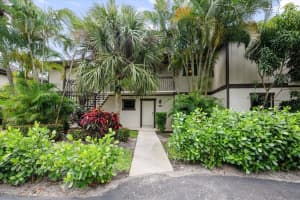 13334 Polo Club Road 240, Wellington