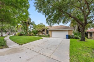 18475 Lake Bend Drive, Jupiter, FL 33458 Sold 08/01/25