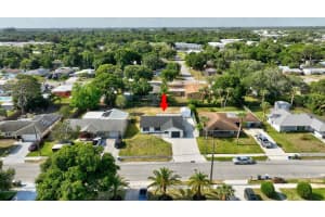 717 Holly Avenue, Fort Pierce, FL 34982 - MLS#R11086153