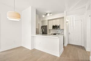 720 S Sapodilla Avenue 105, West Palm Beach, FL 33401 Sold 09/08/25