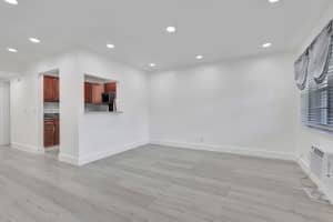 110 Dorchester E, West Palm Beach, FL 33417 - MLS#R11086246