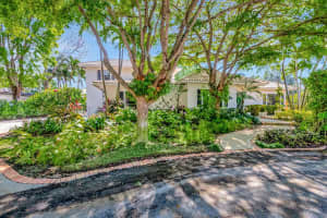 284 Florenada Terrace, Boca Raton, FL 33486 Sold 06/03/25