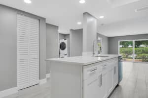 1166 6th Avenue 3, Vero Beach, FL 32960 - MLS#R11086305
