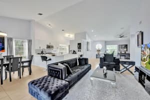 7669 Springwater Place 202, Boynton Beach