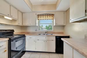 2811 Ashley Drive E E, West Palm Beach, FL 33415 Sold 09/03/25