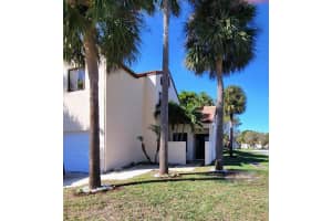 13 Via De Casas Sur 104, Boynton Beach, FL 33426 Sold 06/30/25