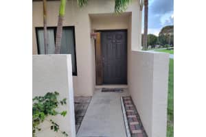 13 Via De Casas Sur 104, Boynton Beach, FL 33426 Sold 06/30/25