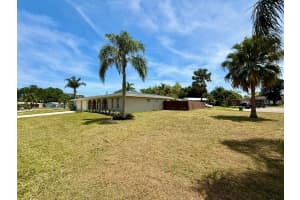 601 SW Ivanhoe Drive, Port Saint Lucie, FL 34983 Sold 06/02/25