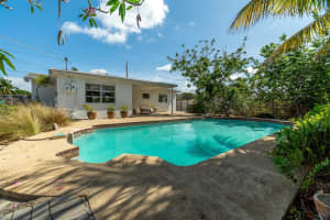 204 SW 10th Avenue, Boynton Beach, FL 33435 - MLS#R11086487