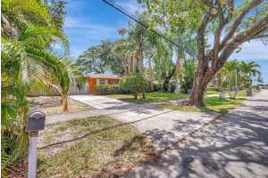 4633 SW 31st Drive, West Park, FL 33023 Sold 06/02/25