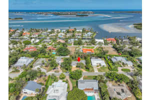 10 Middle Road, Sewalls Point, FL 34996 Sold 02/27/26