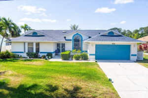 522 SE Majestic Terrace, Port Saint Lucie, FL 34953 - MLS#R11086593