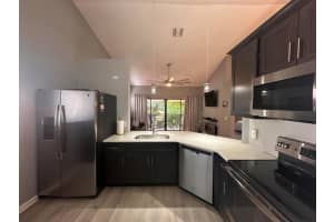 13 Via De Casas Sur 203, Boynton Beach, FL 33426 Sold 07/09/25