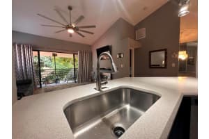 13 Via De Casas Sur 203, Boynton Beach, FL 33426 Sold 07/09/25