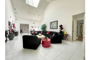 14 Windsor Lane, Boynton Beach, FL 33436 Sold 06/20/25