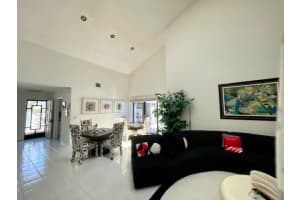 14 Windsor Lane, Boynton Beach, FL 33436 Sold 06/20/25