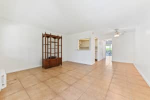 111 Dorchester E 111, West Palm Beach, FL 33417 - MLS#R11086644