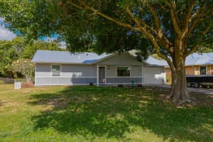 6015 Palm Drive, Fort Pierce, FL 34982 Sold 08/20/25