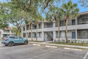 621 Lyons Road 9201, Coconut Creek, FL 33063 - MLS#R11086659