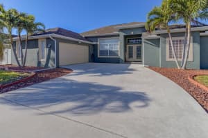942 SW Consolata Avenue, Port Saint Lucie, FL 34953 Sold 09/02/25