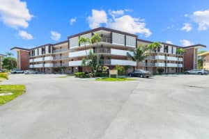 2951 Nw 46th Avenue 306, Lauderdale Lakes