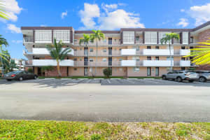 2951 NW 46th Avenue 306, Lauderdale Lakes, FL 33313 - MLS#R11086689