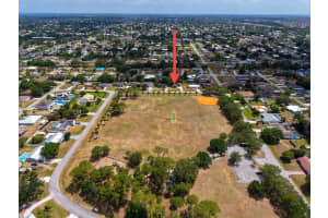 572 NW La Brea Avenue, Port Saint Lucie, FL 34983 Sold 08/11/25