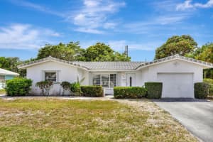 2210 NE 40th Court, Lighthouse Point, FL 33064 Sold 06/11/25