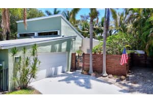 1 Riverview Drive, Sewalls Point, FL 34996 Sold 08/25/25