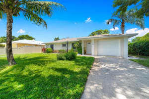 966 37th Avenue, Vero Beach, FL 32960 Sold 06/09/25