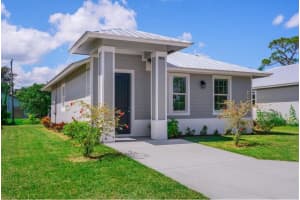 4822 Se Flounder Avenue, Stuart