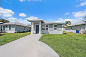 4822 SE Flounder Avenue, Stuart, FL 34997 - MLS#R11086851