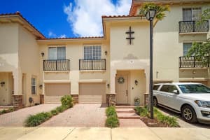 115 S Longport Circle 10e, Delray Beach, FL 33444 Sold 06/30/25