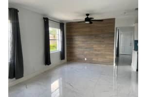2340 Avenue M, Riviera Beach, FL 33404 - MLS#R11086944