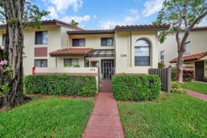10223 N Circle Lake Drive 102, Boynton Beach
