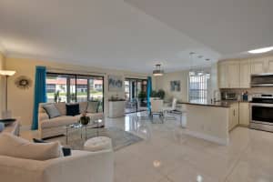 10223 N Circle Lake Drive 102, Boynton Beach, FL 33437 - MLS#R11086963