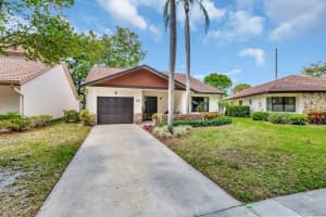 4976 Boxwood Circle, Boynton Beach, FL 33436 Sold 07/17/25