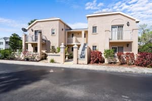 1627 Se Green Acres Circle Z-203, Port Saint Lucie