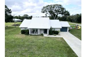 603 NW 11th Avenue, Okeechobee, FL 34972 - MLS#R11087060