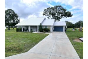 603 NW 11th Avenue, Okeechobee, FL 34972 - MLS#R11087060