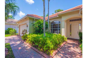 1110 Buckhead Drive SW, Vero Beach, FL 32968 Sold 06/09/25